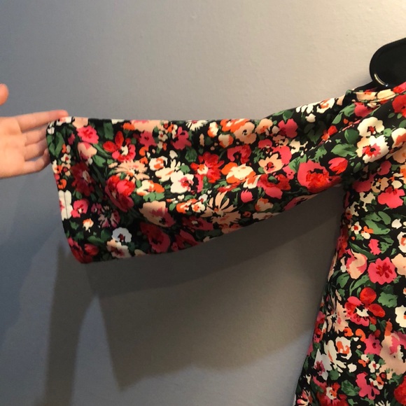 CHERISH open shoulder NWOT - Picture 2 of 3